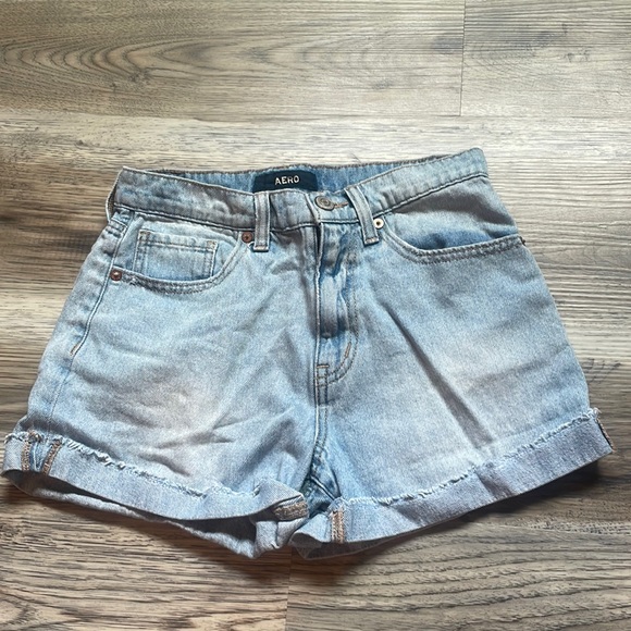 Aeropostale Denim Mom Shorts - Picture 1 of 4